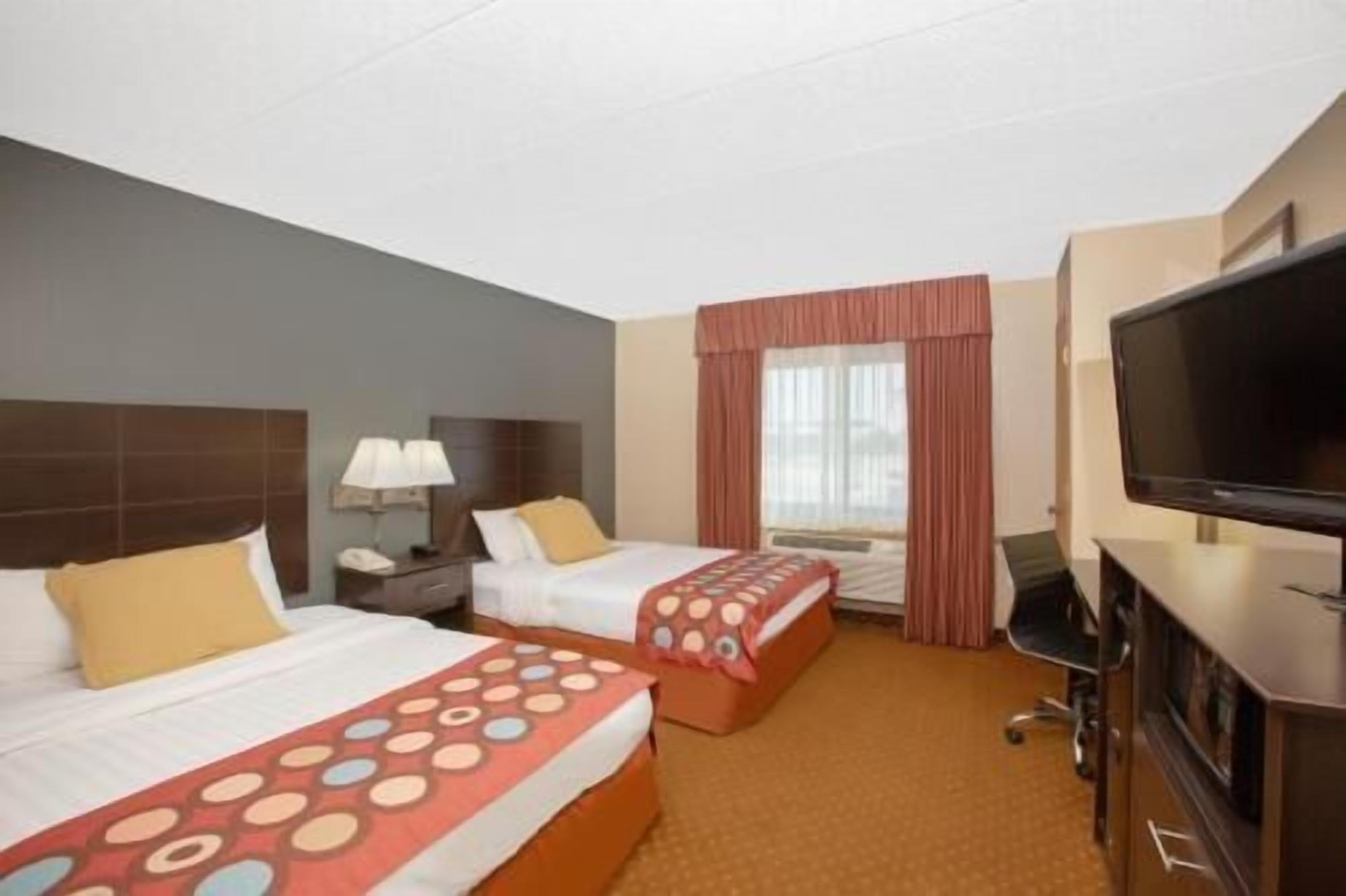 Desk, blackout curtains, iron/ironing board, free WiFi