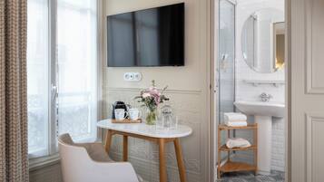 Ropa de cama de alta calidad y minibar