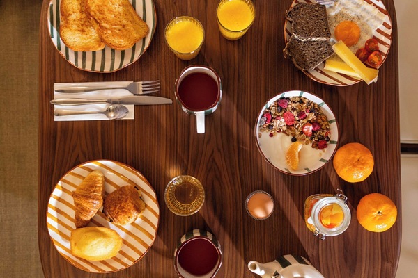 Desayuno continental todos los días (con cargo)