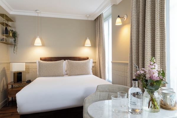 Classic Double Room | Premium bedding, minibar, in-room safe, individually decorated