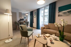 Flat-screen TV - Hôtel des Marins (Saint-Malo)