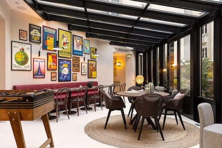 Terrazza/patio. Hotel Moderniste