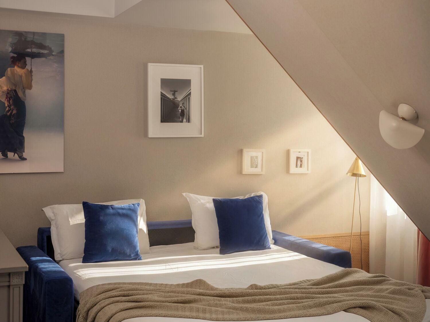 Chambre Familiale (Handsome) | Coin séjour | Télévision à écran plat