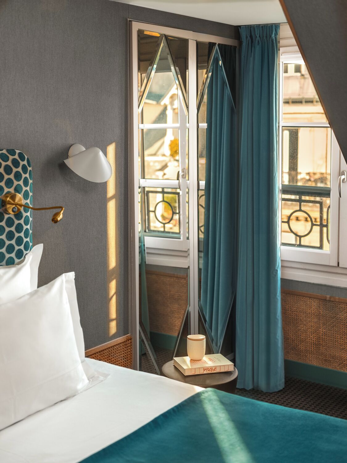 Deluxe Double Room (Handsome) | In-room safe, individually decorated, desk, iron/ironing board