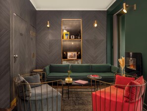 Reception - Handsome Hotel  (Paris)