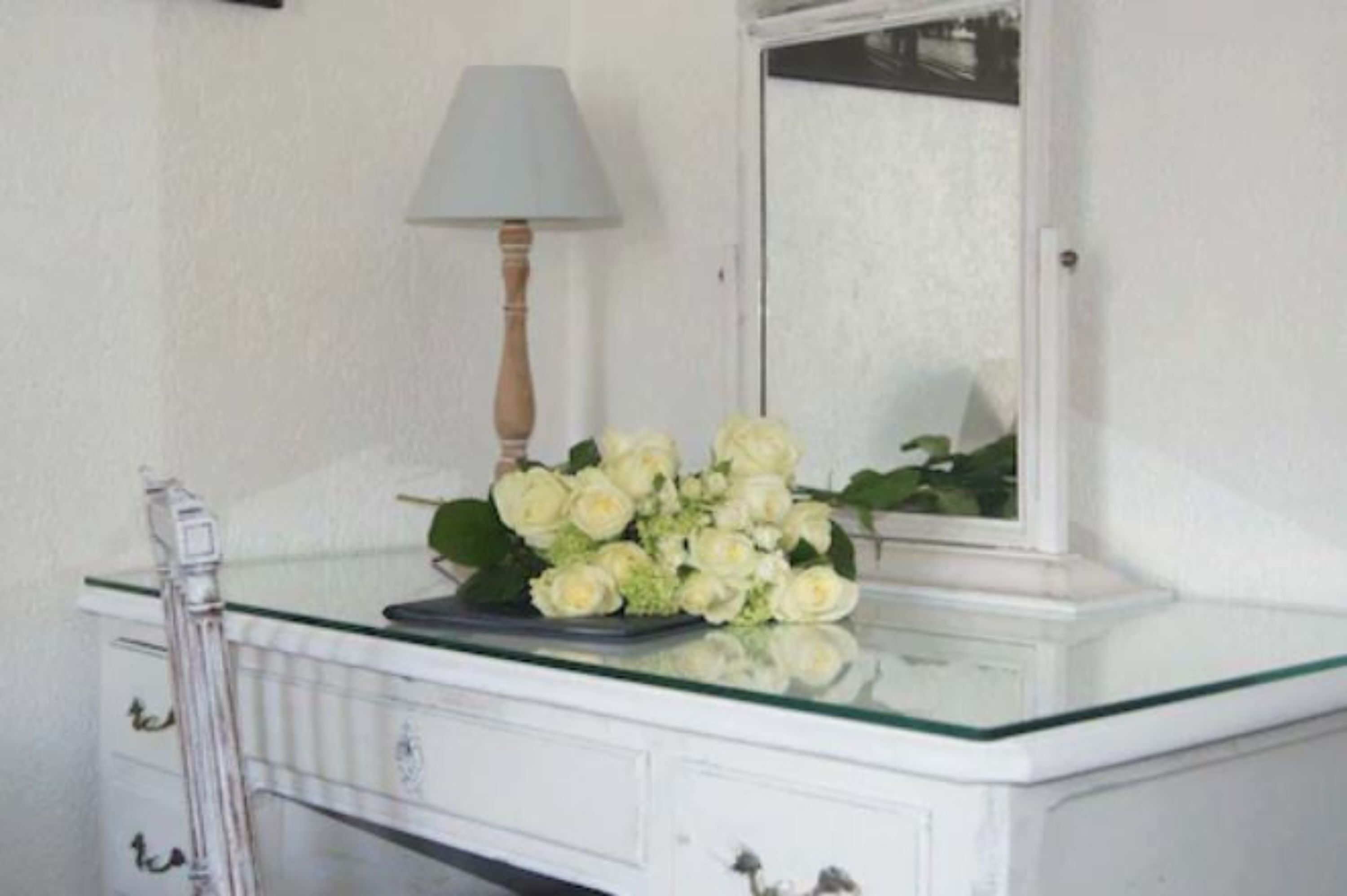 in-room safe, desk, free wifi