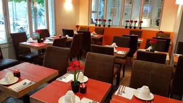 Daily buffet breakfast (EUR 14 per person)