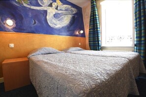 Superior-Zweibettzimmer | Minibar, Zimmersafe, Verdunkelungsvorhänge, Bügeleisen/Bügelbrett