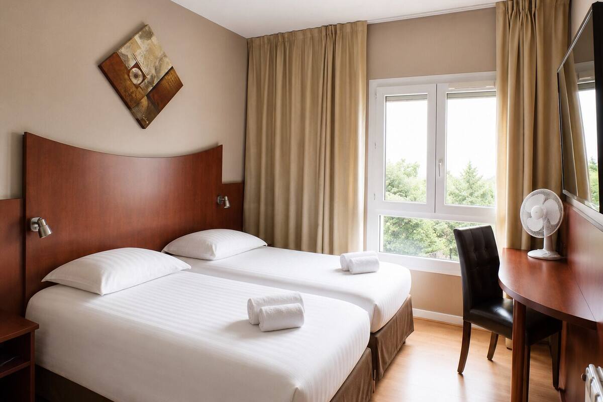 Comfort Twin Room (Access to sauna and steam bath) | Desk, laptop workspace, iron/ironing board (on request), cribs (free)