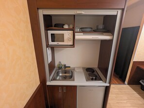 Double Room, Kitchenette (free access to sauna & steam bath) | Private kitchenette