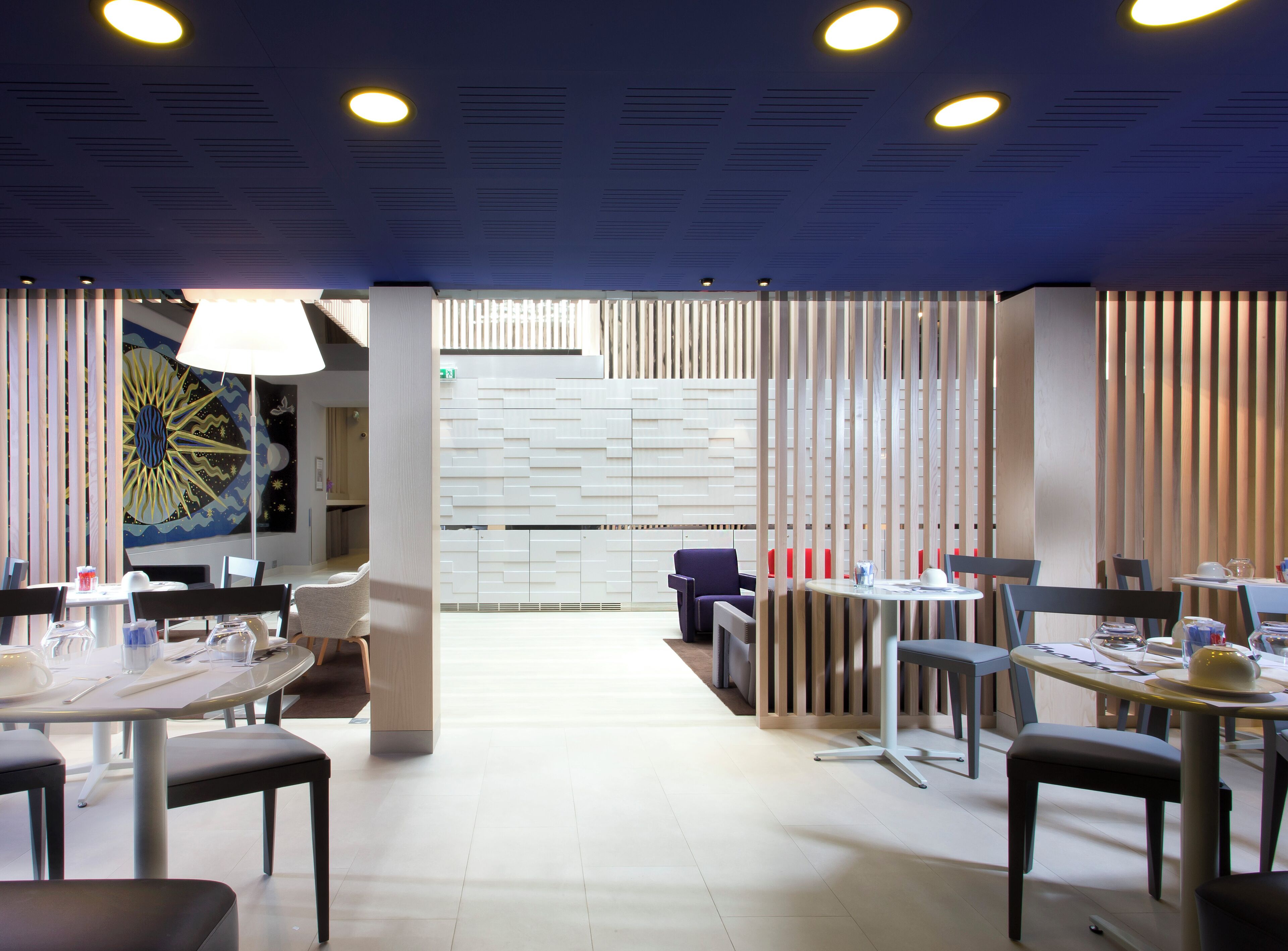 buffet breakfast on weekends (eur 14 per person)