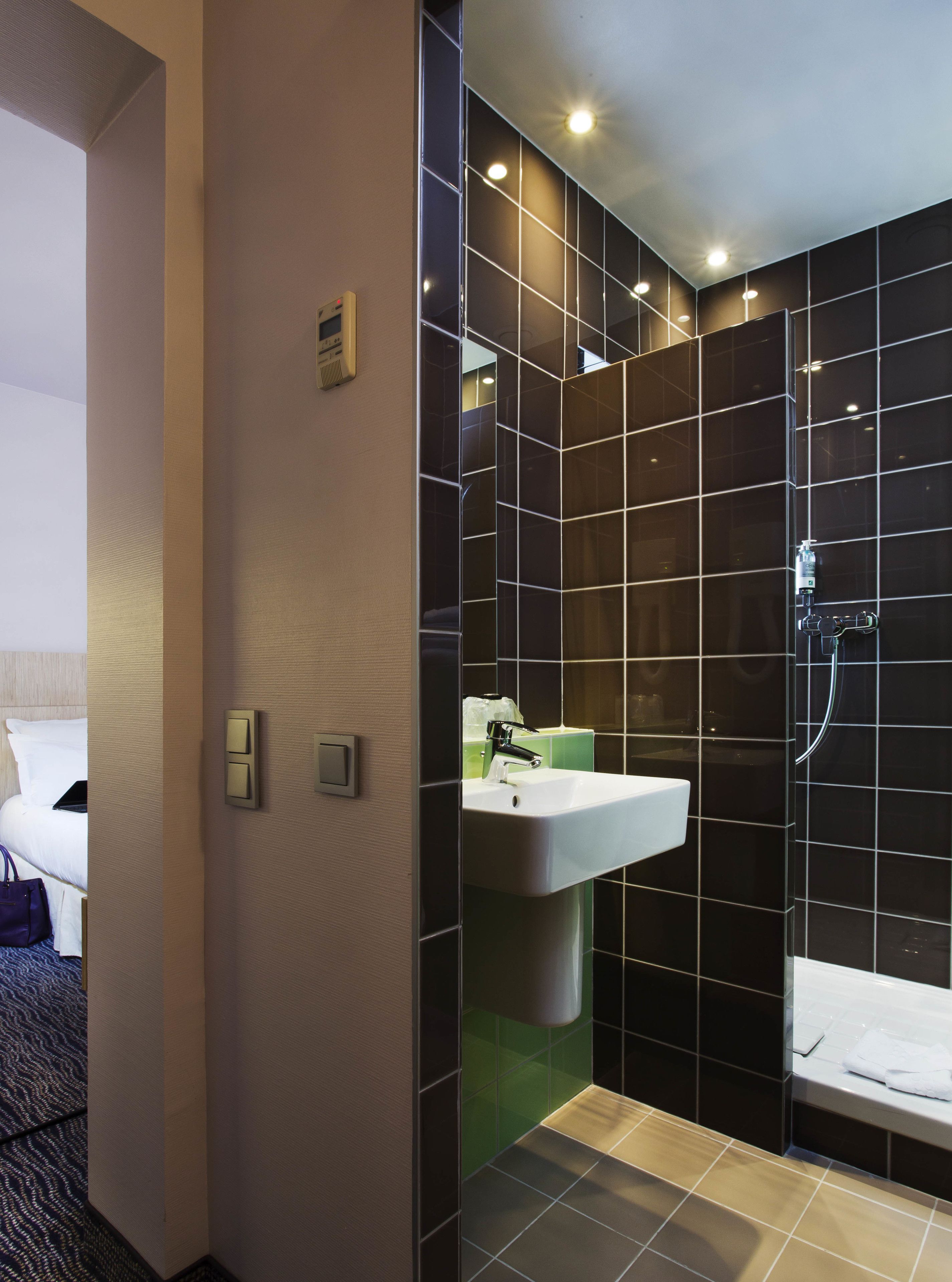 club double room | bathroom | hair dryer, towels, soap, toilet paper
