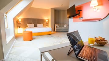 Premium bedding, desk, blackout curtains, soundproofing