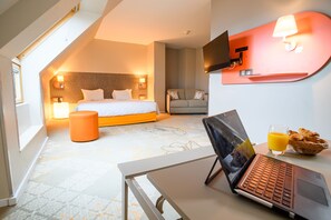 Superior Family room with 1 double bed, 1 sofa bed and 1 single bed | Premium bedding, desk, blackout drapes, soundproofing