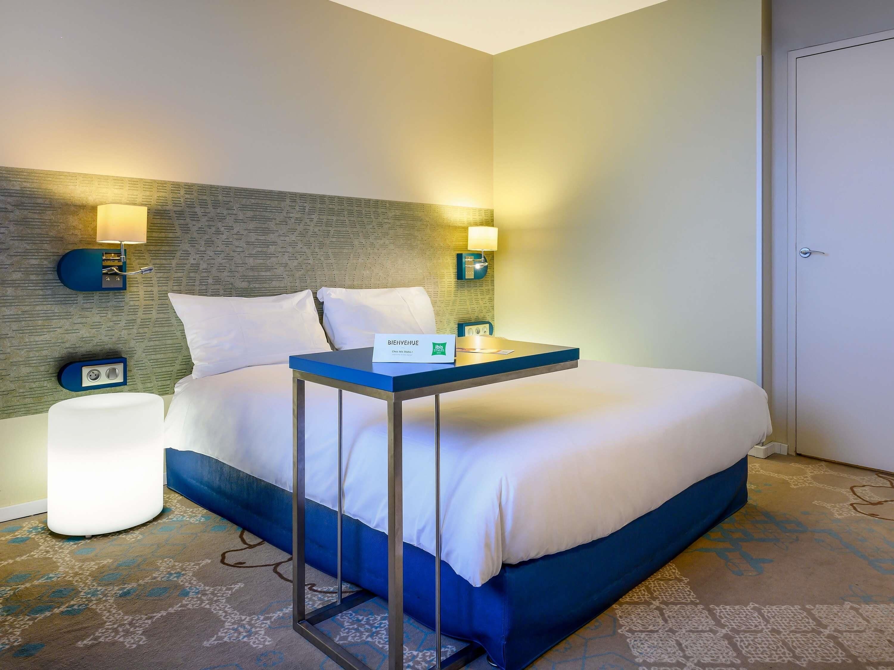 Standard Room, 1 Double Bed | Premium bedding, desk, blackout drapes, soundproofing