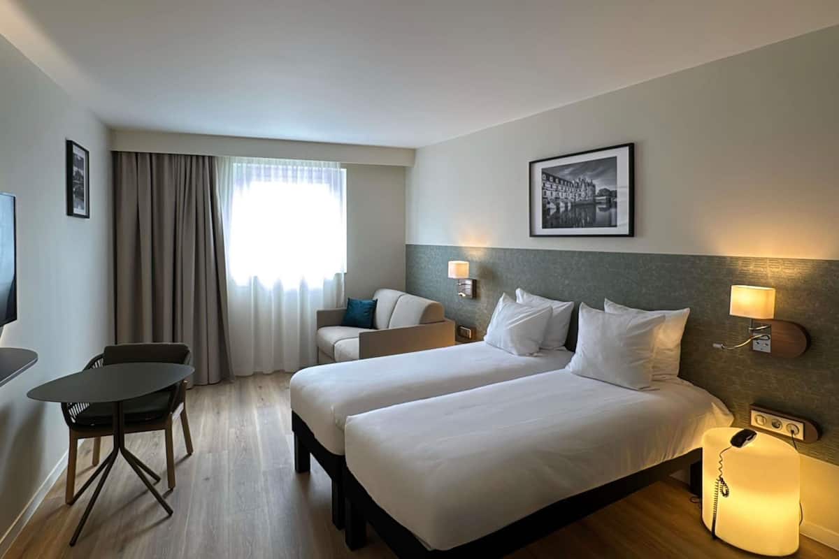 Superior Room, 3 Single Beds | Premium bedding, desk, blackout curtains, soundproofing