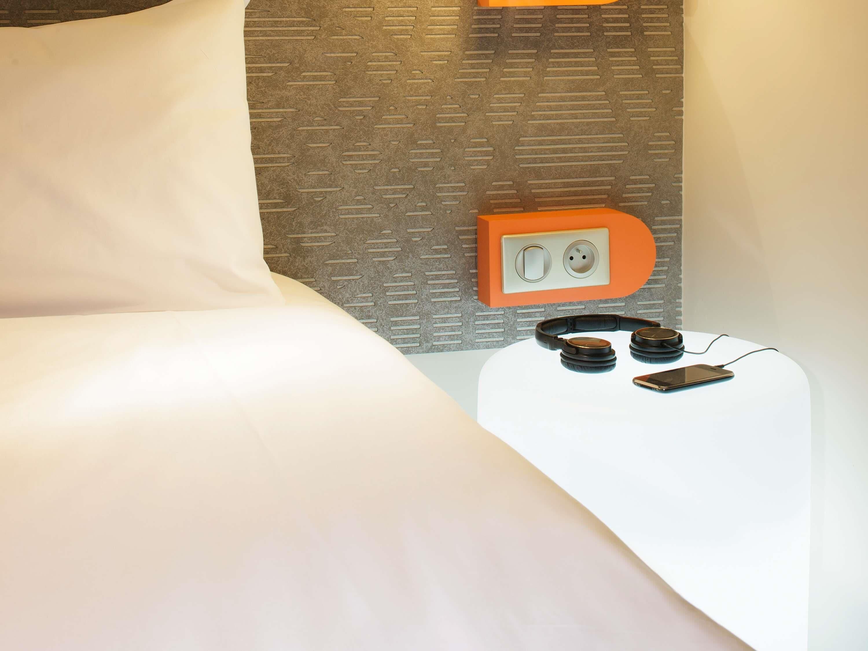 Standard Room, 2 Twin Beds | Premium bedding, desk, blackout drapes, soundproofing