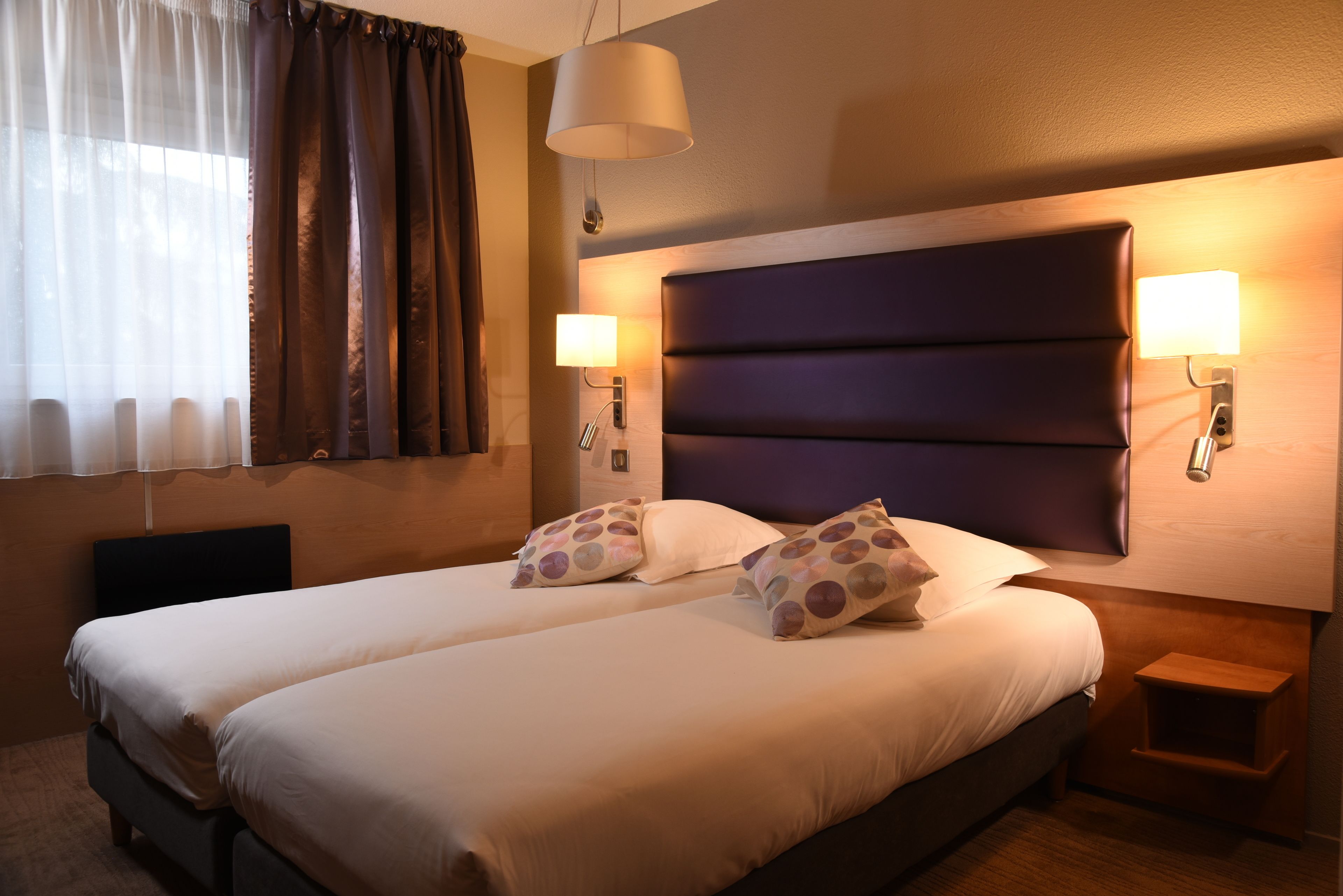 standard double or twin room | premium bedding, desk, soundproofing, iron/ironing board