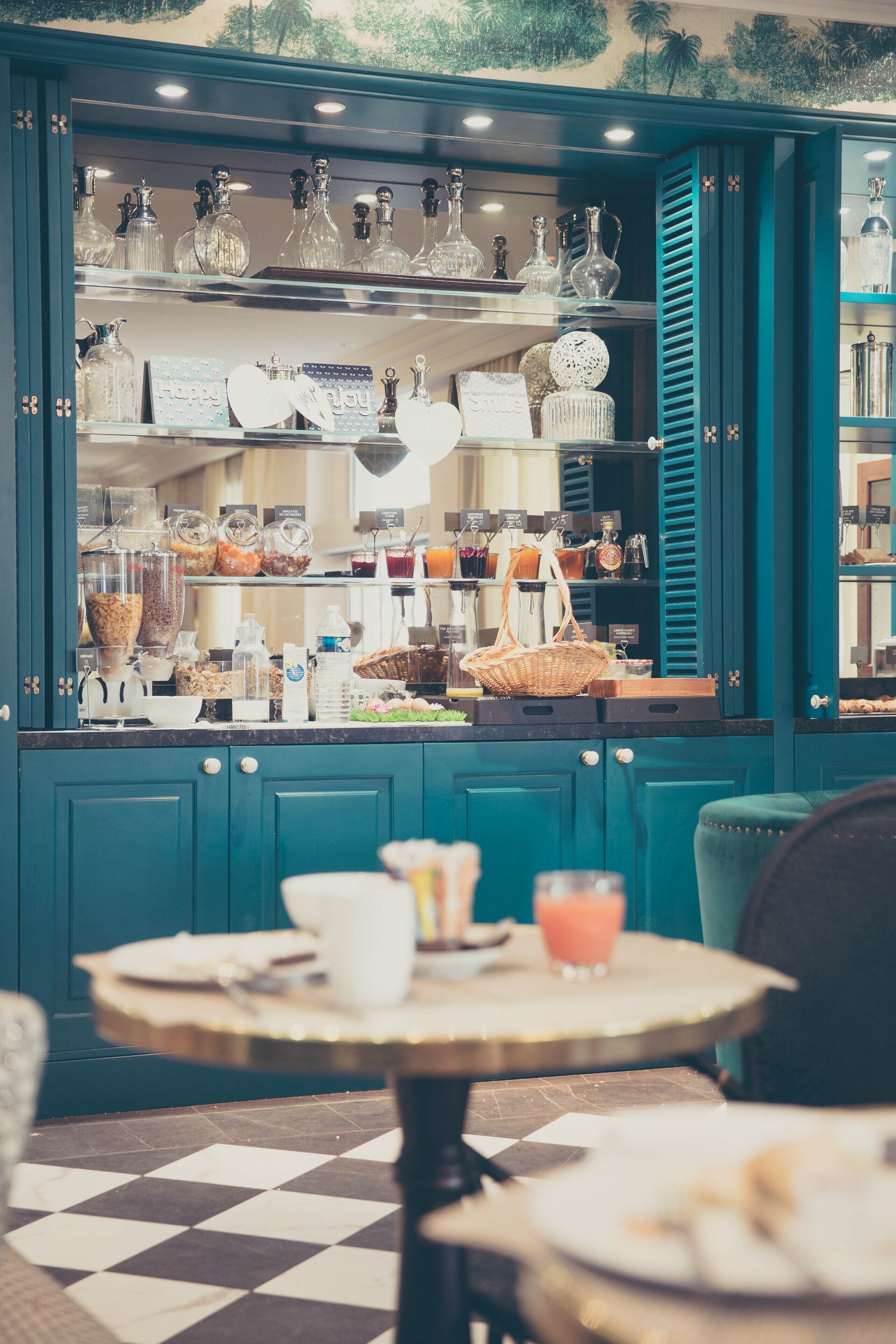 daily buffet breakfast (eur 17 per person)