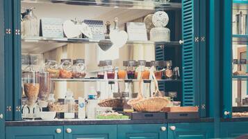 Daily buffet breakfast (EUR 17 per person)