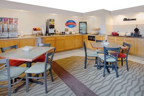 Free daily continental breakfast 