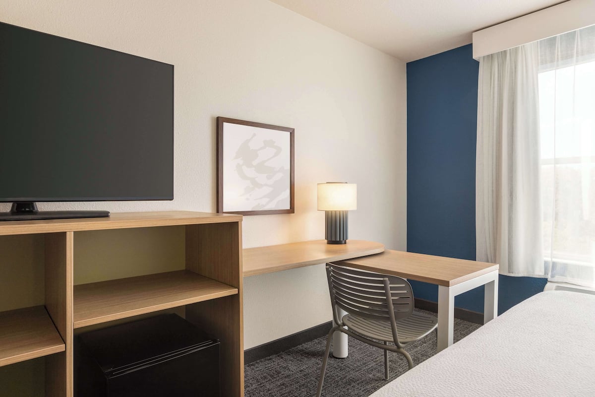Skrivebord, skrivebord for bærbar PC og strykejern/-brett