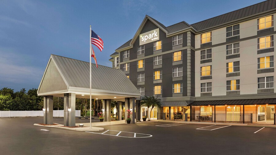 Spark by Hilton Orlando Universal Blvd
