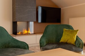Literie hypoallergénique, minibar, coffres-forts dans les chambres