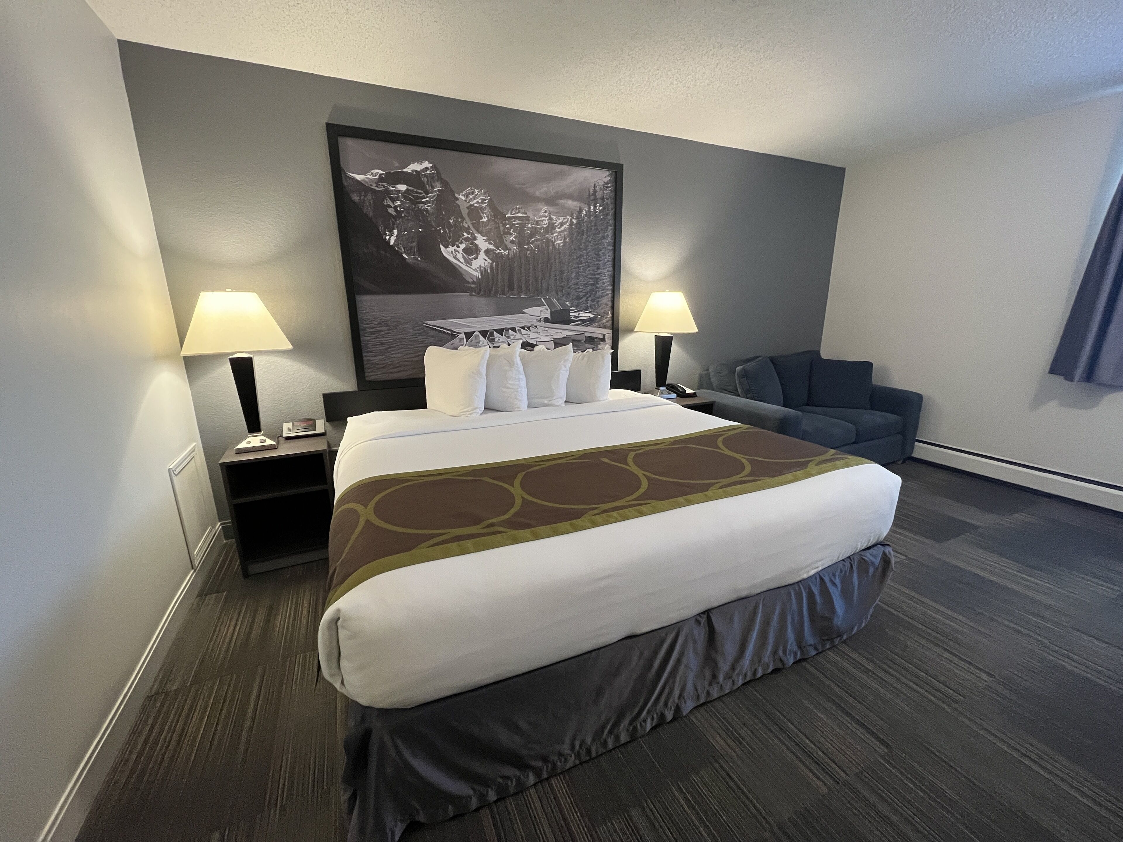 Foto - Super 8 by Wyndham Macleod Trail Calgary