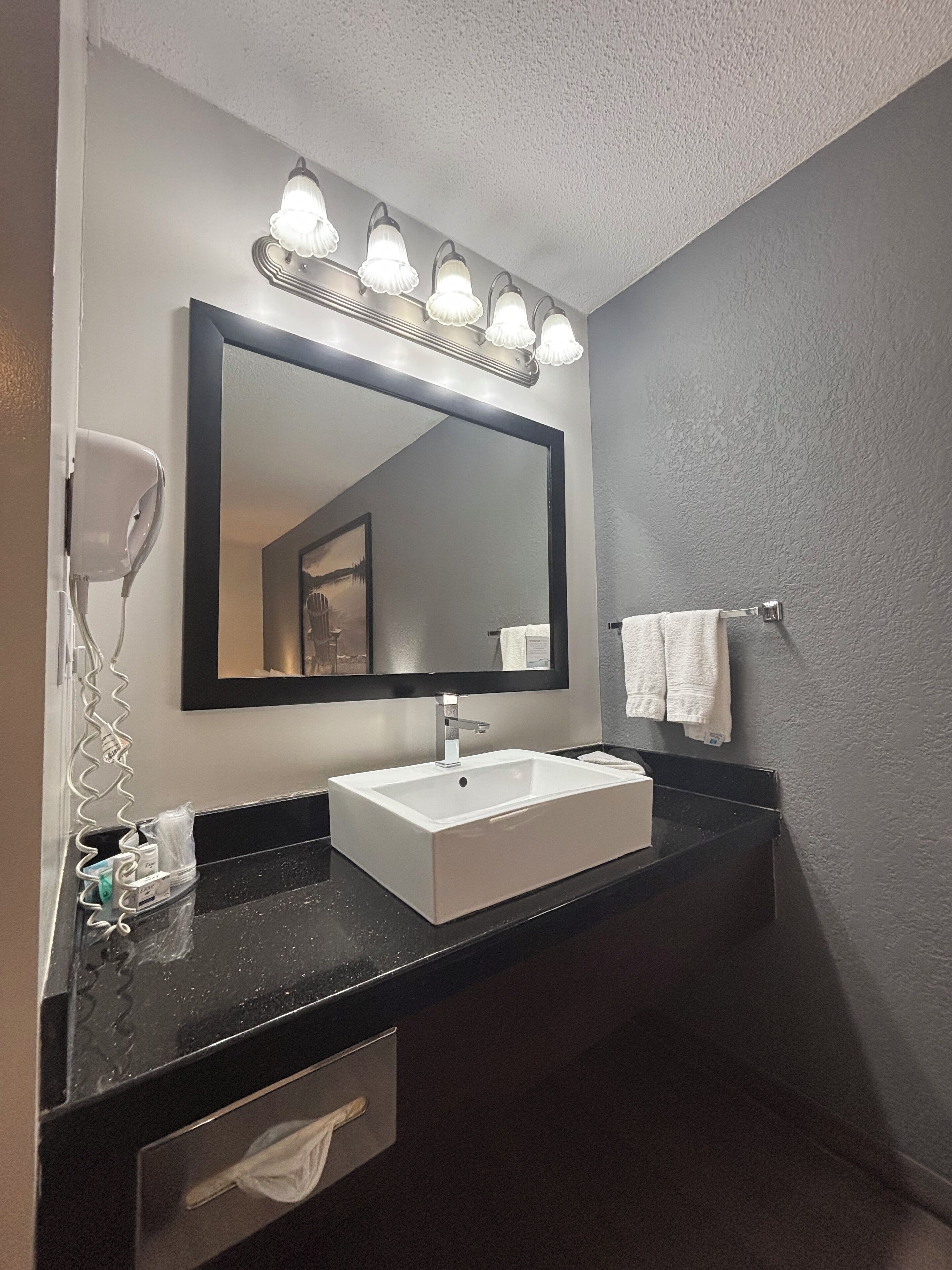 Foto - Super 8 by Wyndham Macleod Trail Calgary