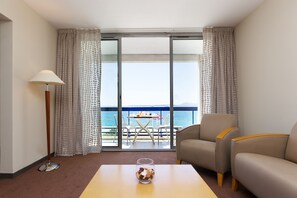 Flat-screen TV - Garden Beach Hotel (Antibes)
