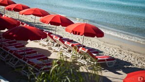 Private beach, sun-loungers, beach umbrellas, beach towels