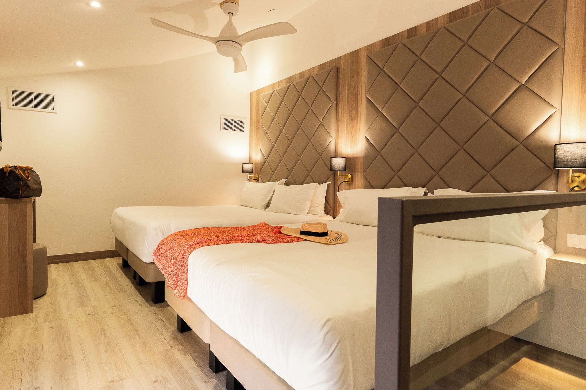 Quadruple Duplex Room