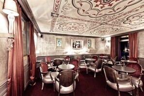Lounge - Golden Tulip Cannes hotel de Paris (Cannes)
