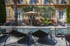 Seasonal outdoor pool