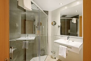 Chambre Double (Interior) | Salle de bain