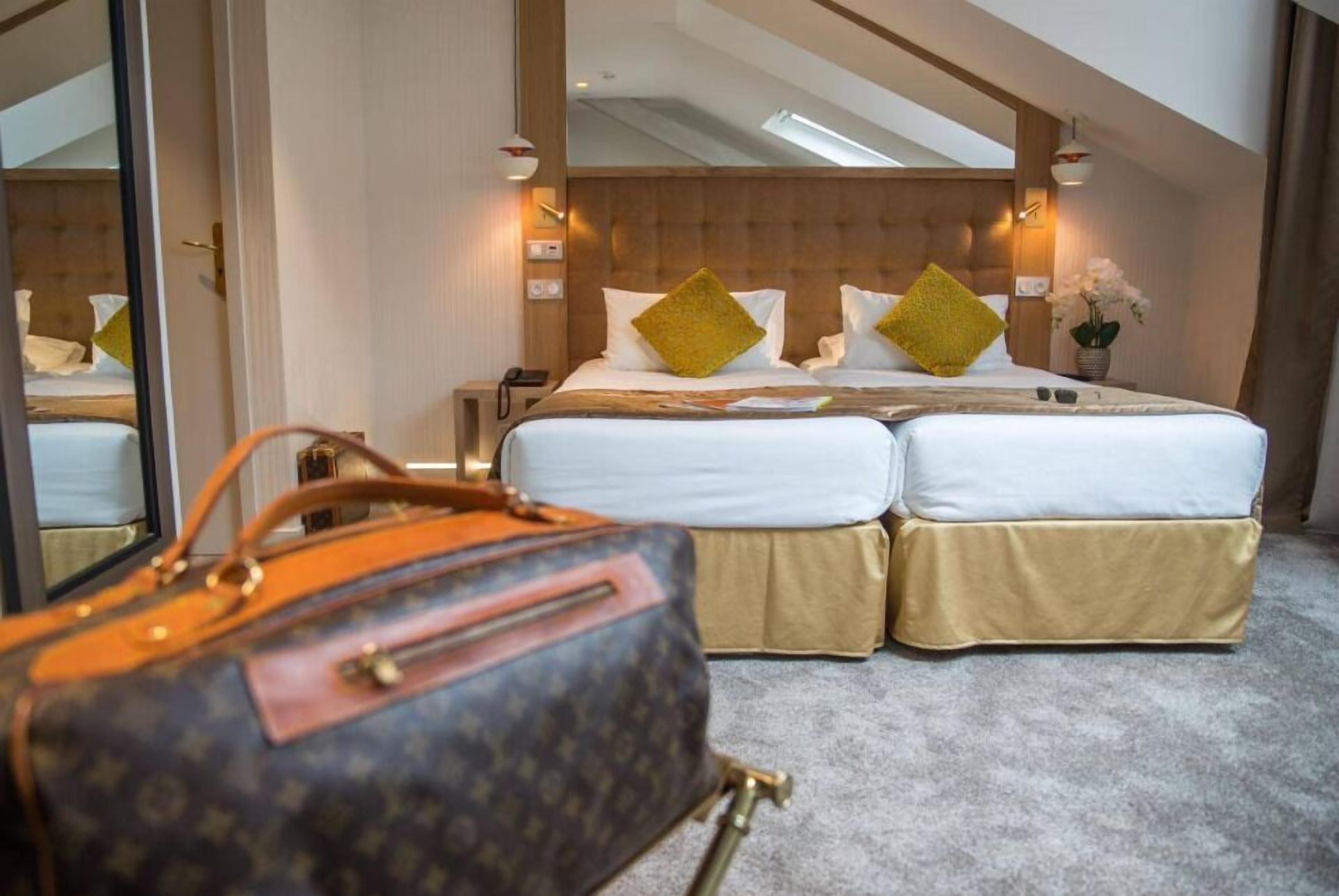 Premium bedding, in-room safe, individually decorated, desk