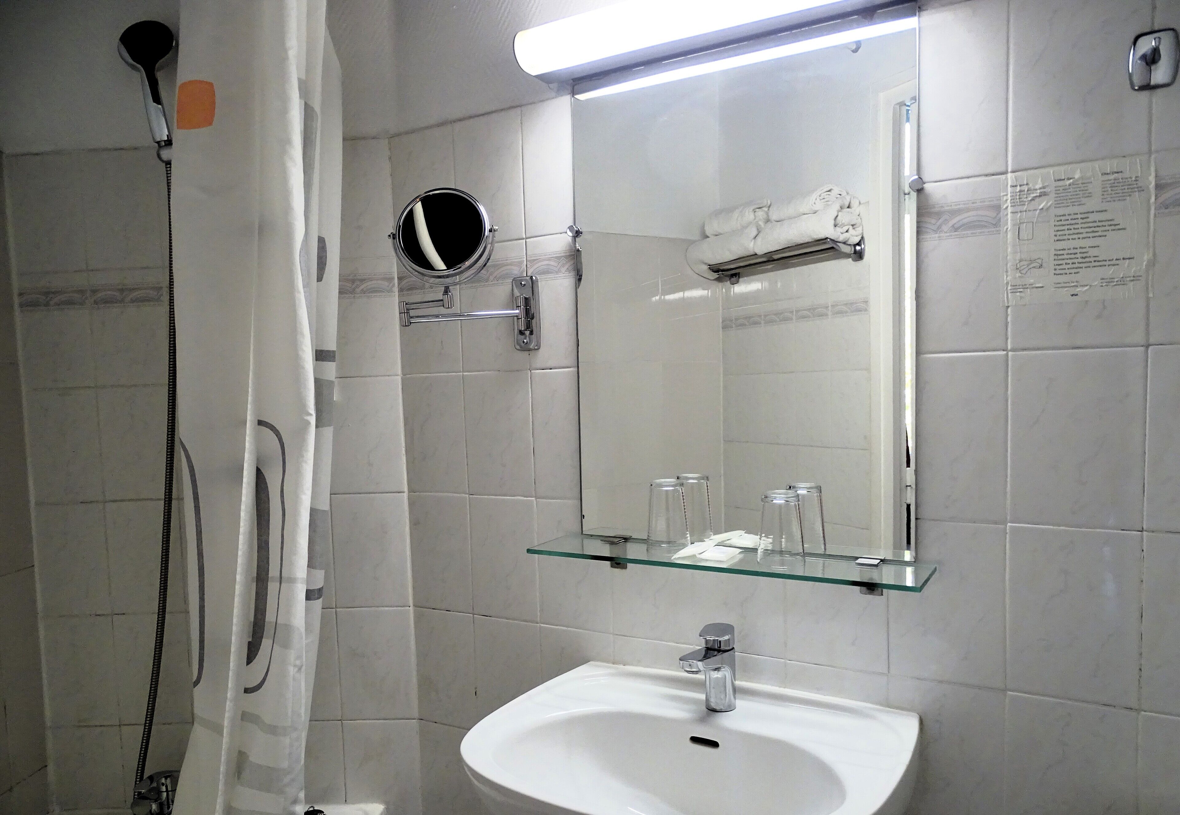 Photo - Hipotel Belgrand Edith Piaf