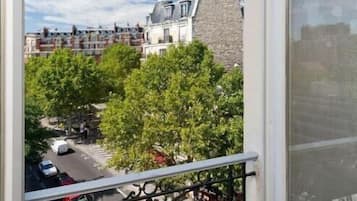 Twin Room | Desk, blackout curtains, iron/ironing board, free WiFi
