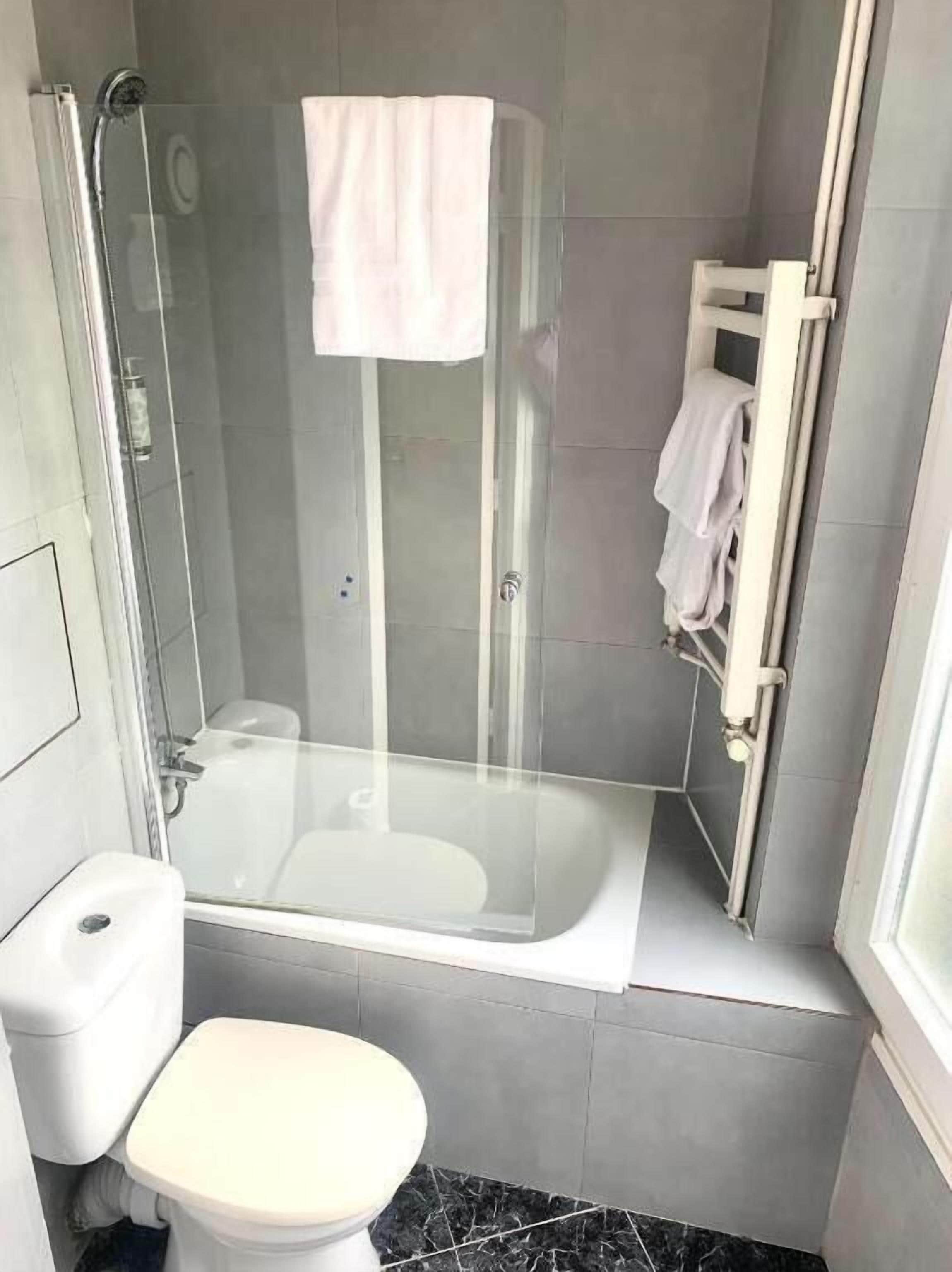 Photo - Hipotel Belgrand Edith Piaf