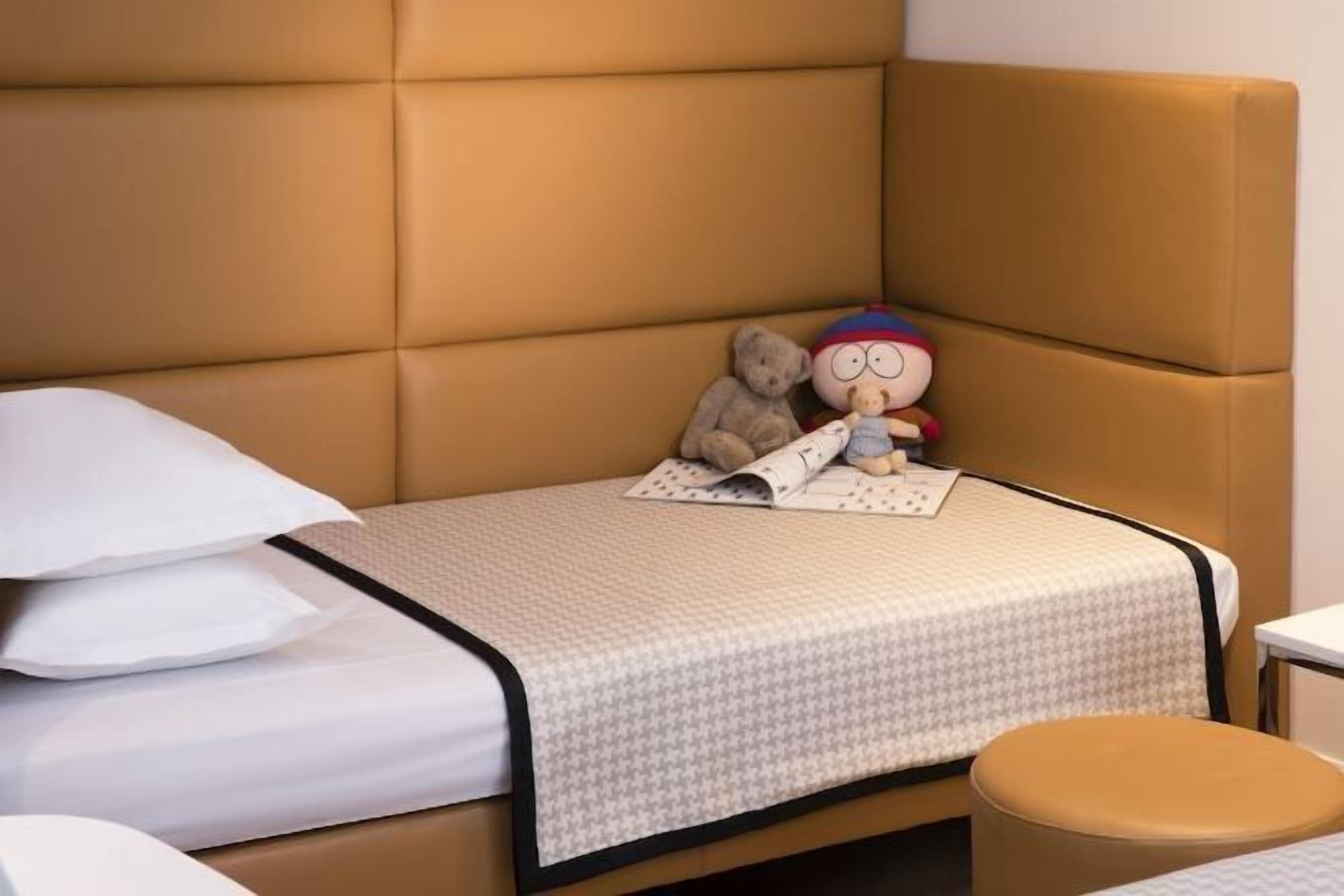 Tempur Pedic-bedden, een minibar, een kluis op de kamer, een bureau
