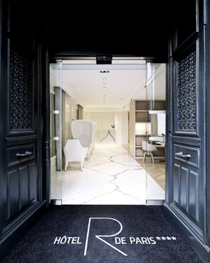 Property entrance - Hotel R de Paris (Paris)