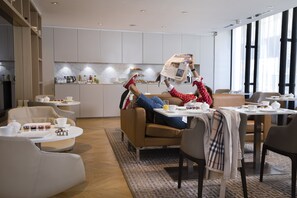 每日供應吃到飽早餐 (每人 EUR19.50)