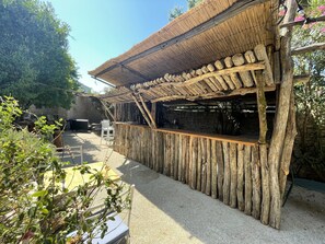 Poolside bar