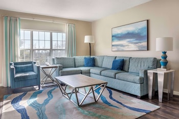 50-inch flat-screen TV with cable channels, TV, iPod dock at Hilton Grand Vacations Club SeaWorld® Orlando