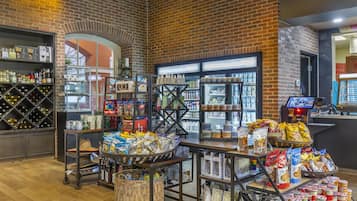 Snack bar