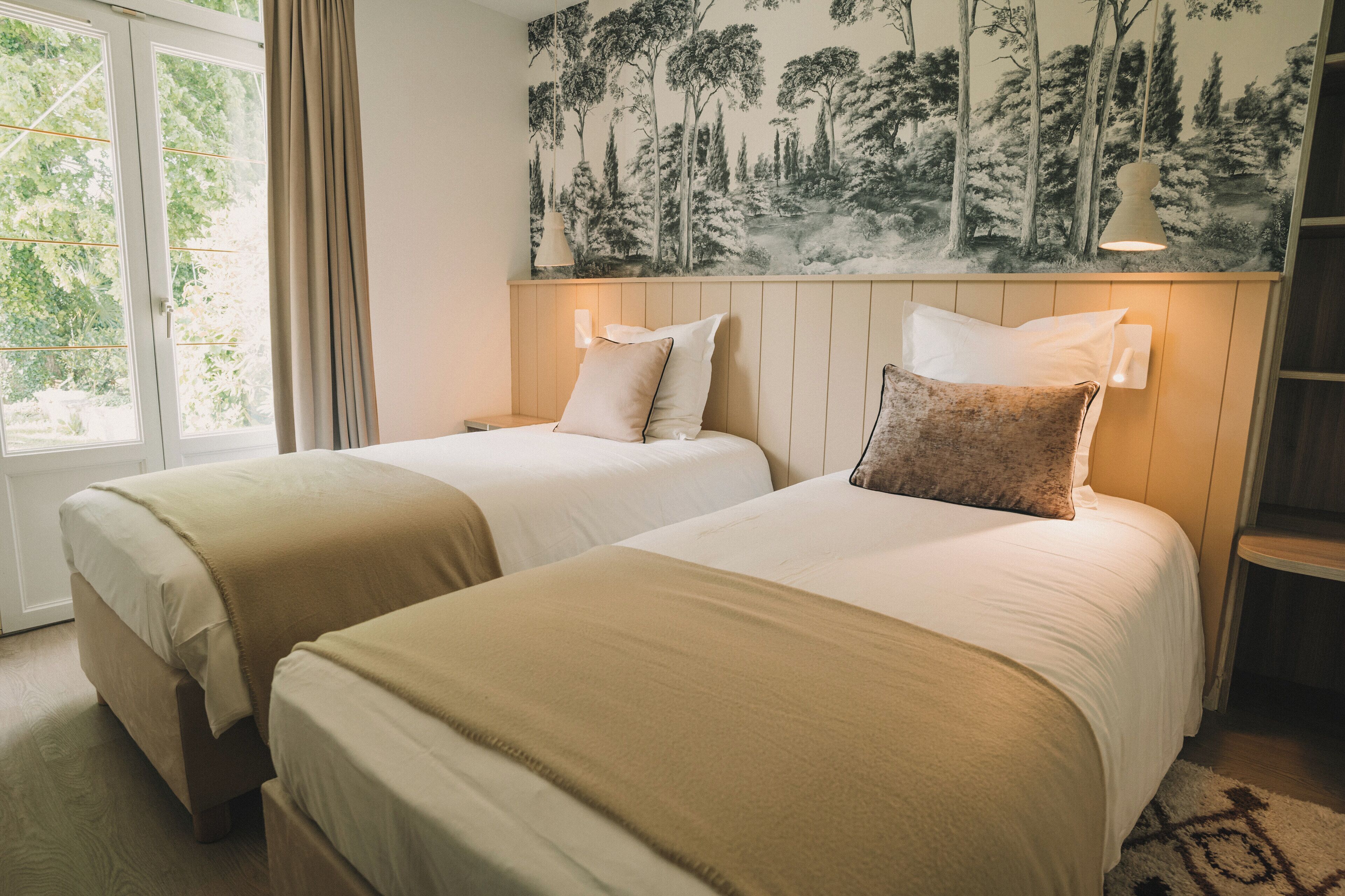 junior double or twin room | 1 bedroom, premium bedding, desk, blackout curtains