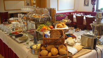 Petit déjeuner buffet