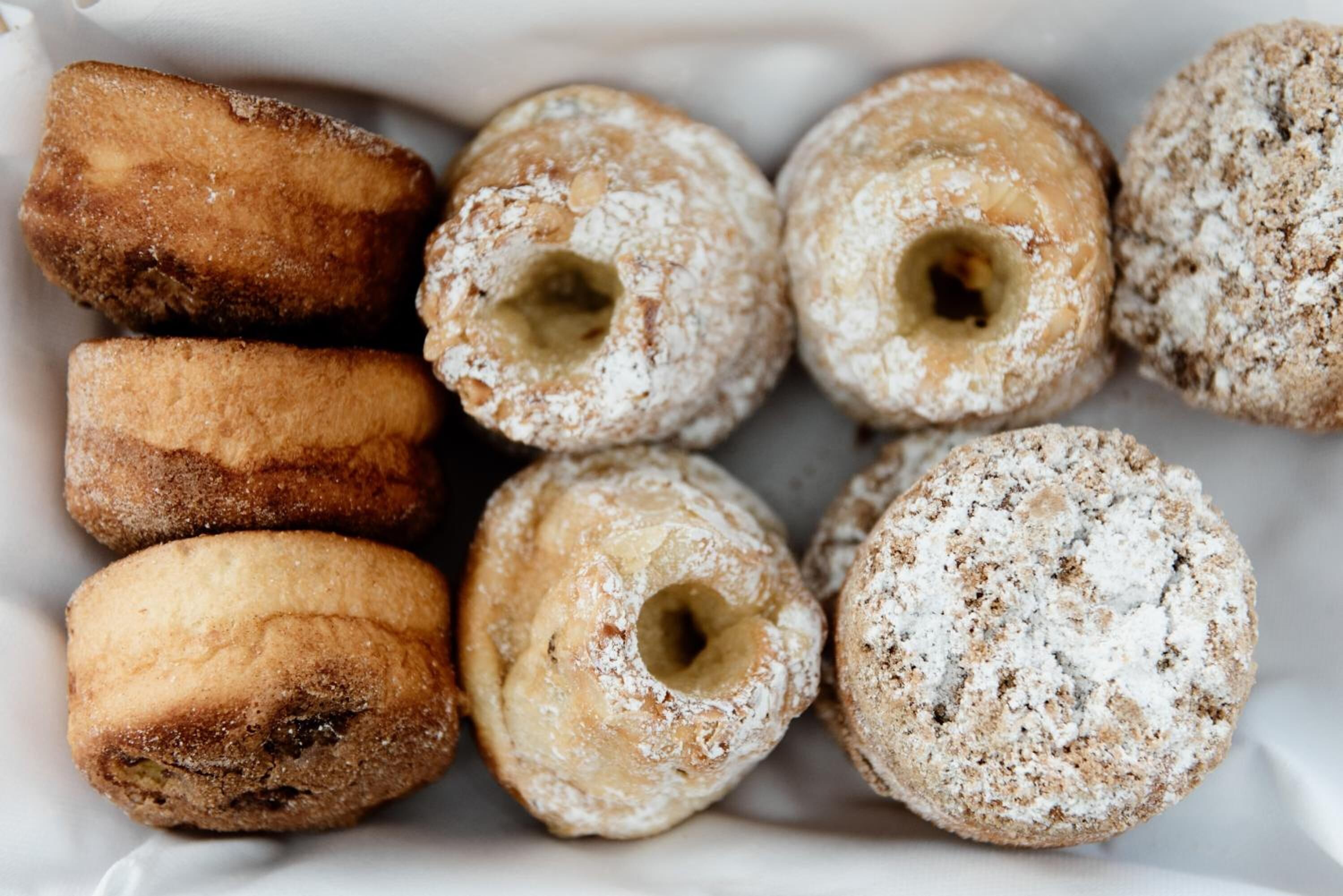lunch, dinner served; french cuisine, al fresco dining