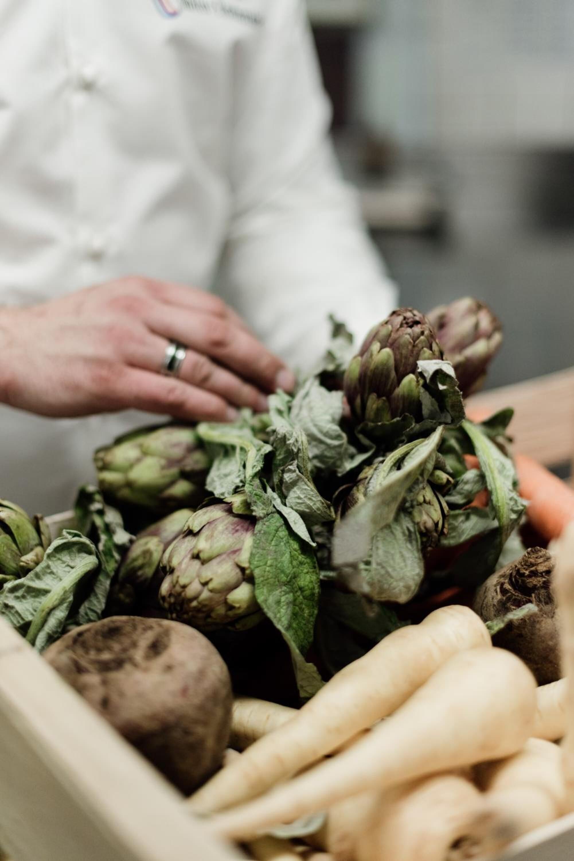 lunch, dinner served; french cuisine, al fresco dining